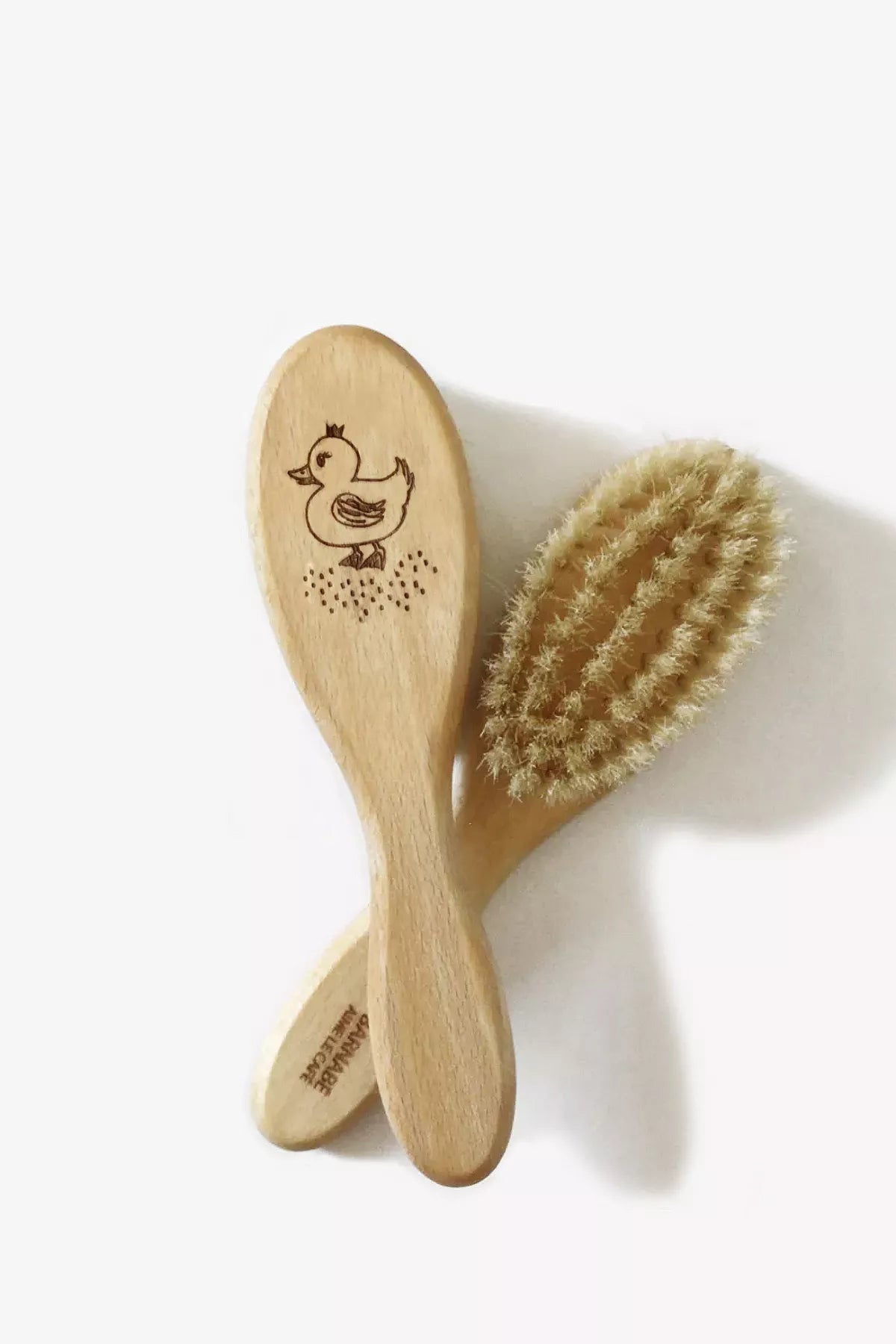Brosse à cheveux bébé