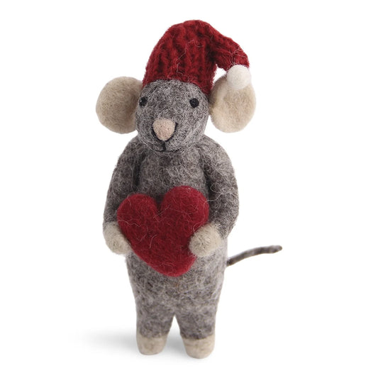 Souris grise au coeur rouge
