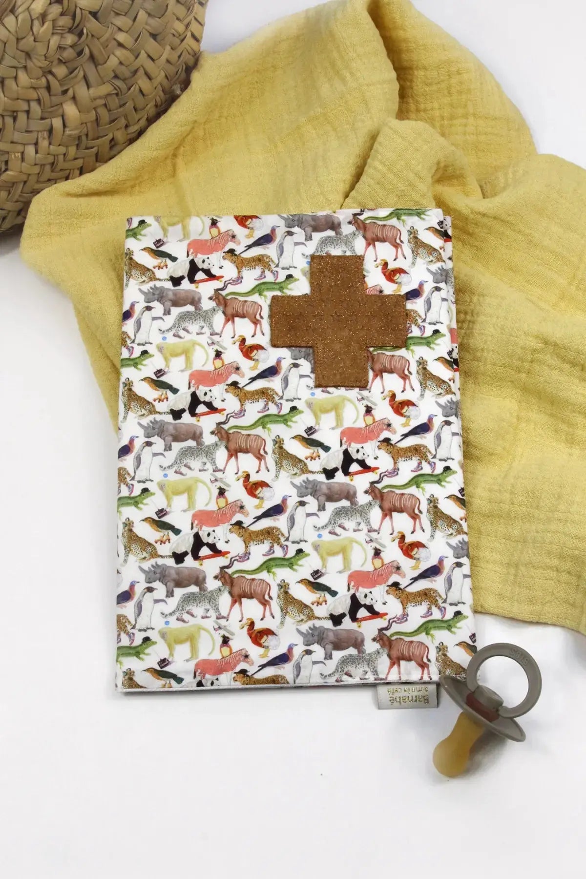 Protège carnet de santé Barnabé - Liberty ANIMAUX Barnabé aime le café