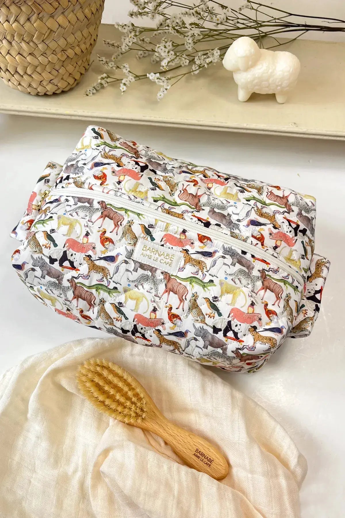 Trousse de toilette Barnabé - Liberty ANIMAUX - BY ARTINE Barnabé aime le café