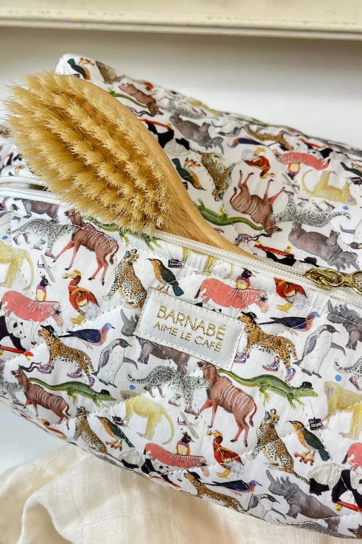 Trousse de toilette Barnabé - Liberty ANIMAUX - BY ARTINE Barnabé aime le café
