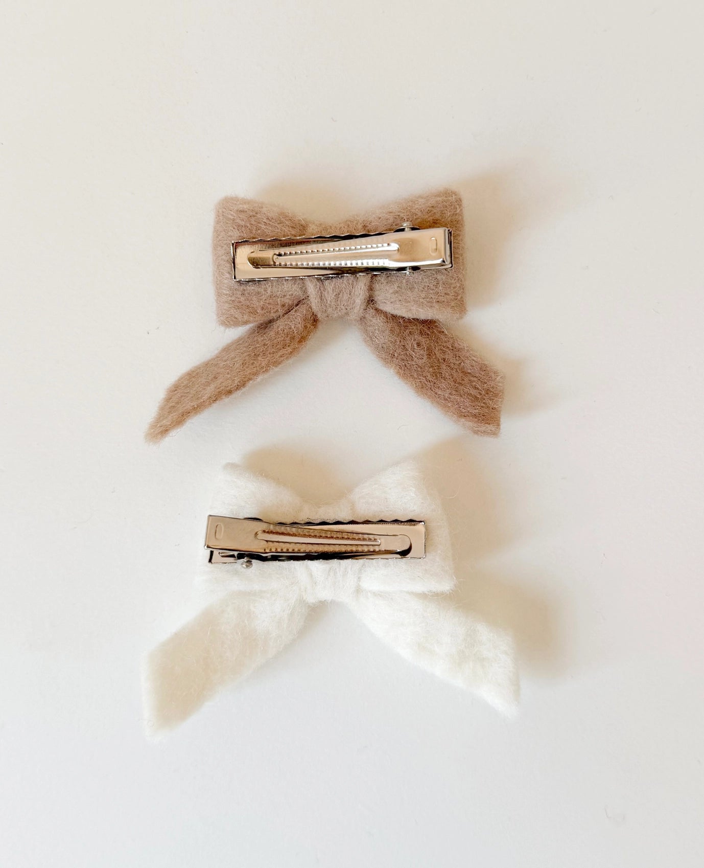 Barrettes noeuds (laine feutrée)