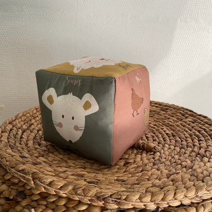 Cube d'éveil - animaux de la ferme Carotte & cie