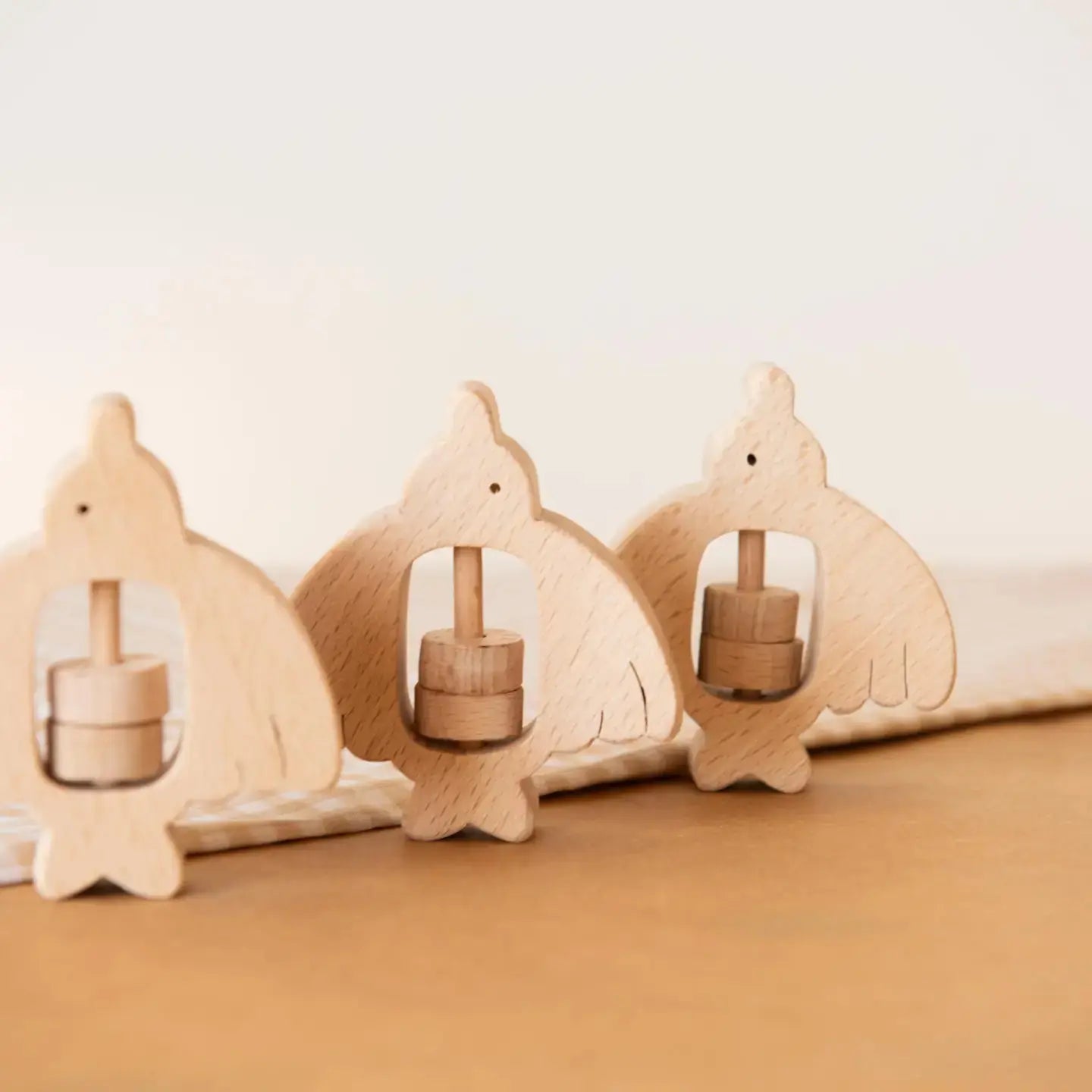 Hochet en bois OISEAU KMR childwood