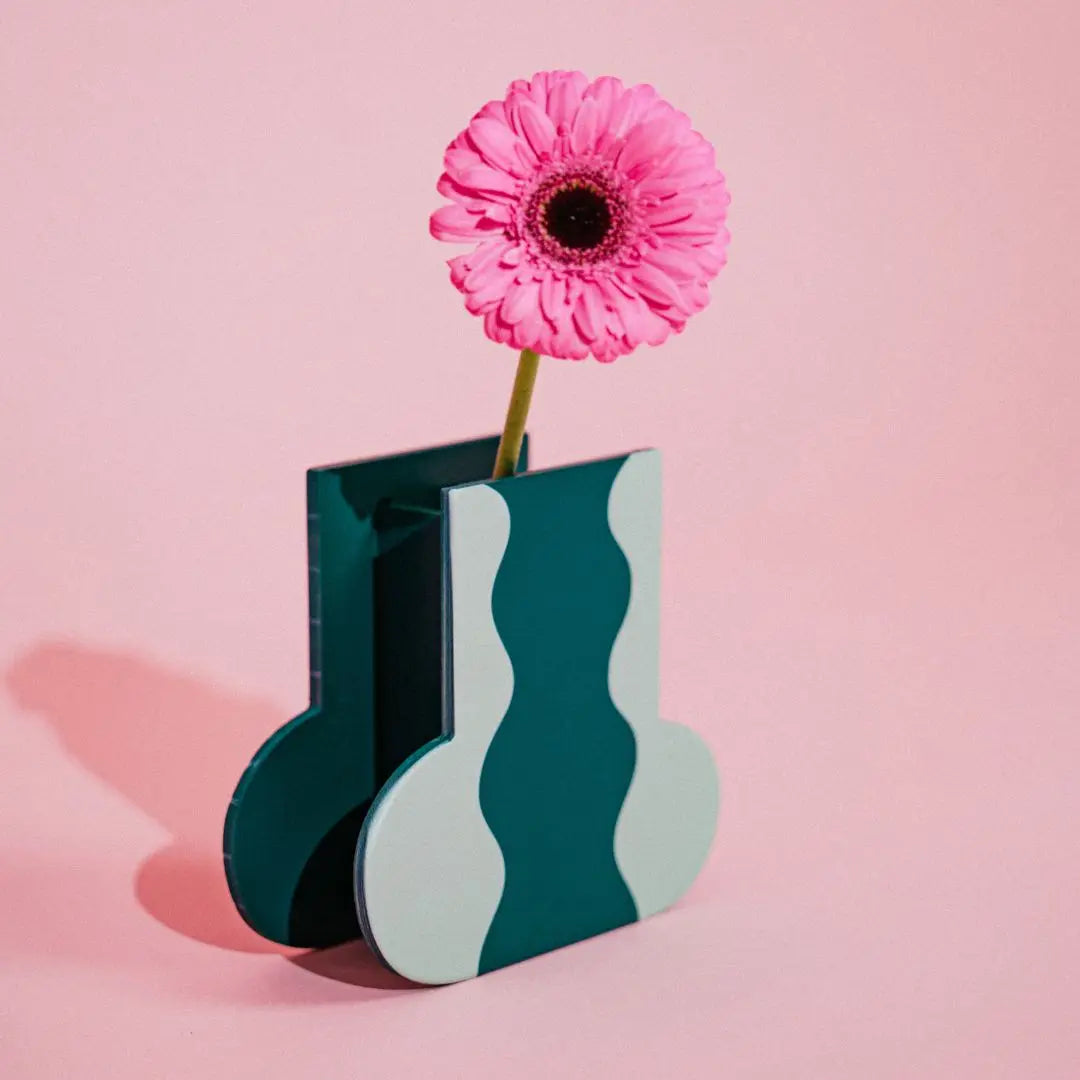 Vase en bois - motif vagues vert Milin