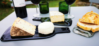 Planches apéro issues de bouteilles de vin Plates et culottées