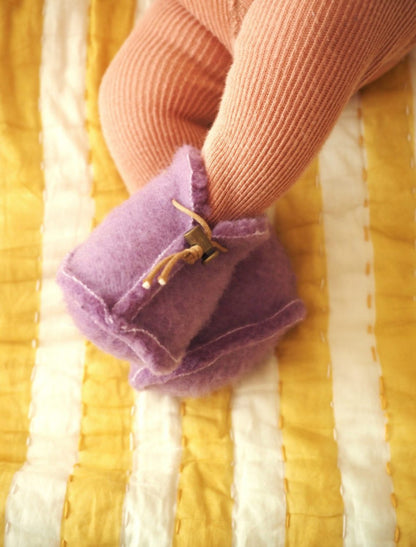 Chaussons bébé lien coulissant - parme